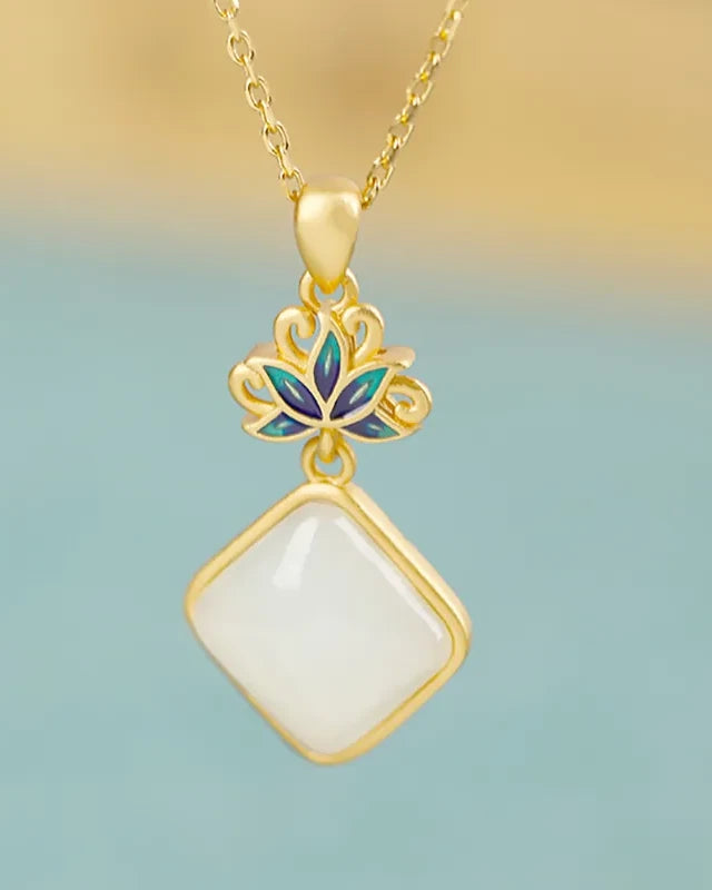 Verdant Grace Necklace