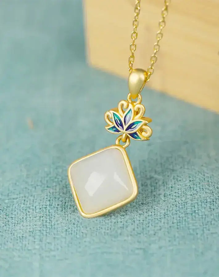Verdant Grace Necklace
