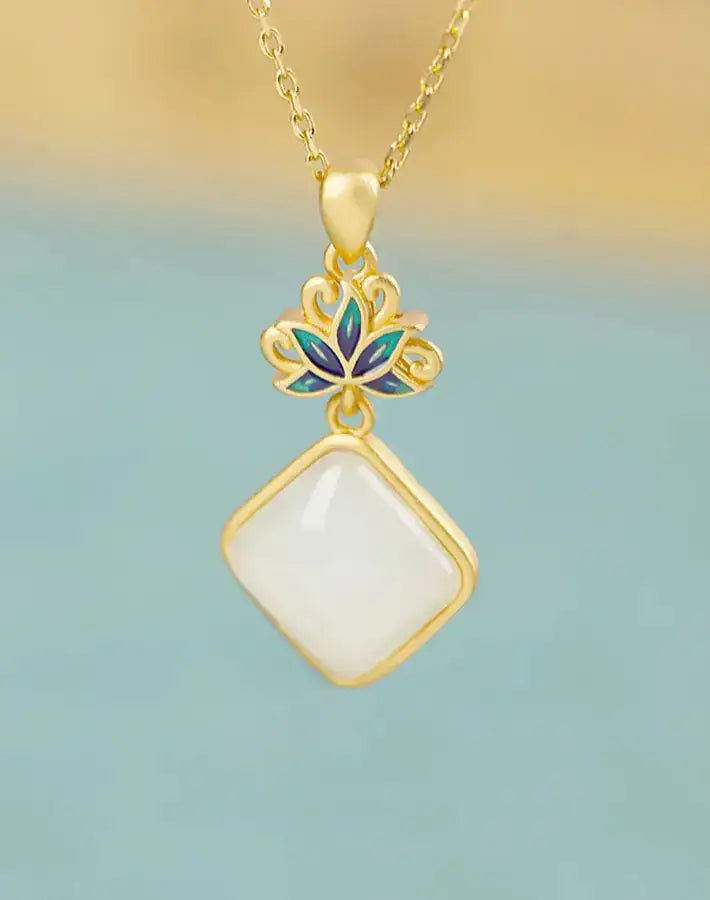 Verdant Grace Necklace