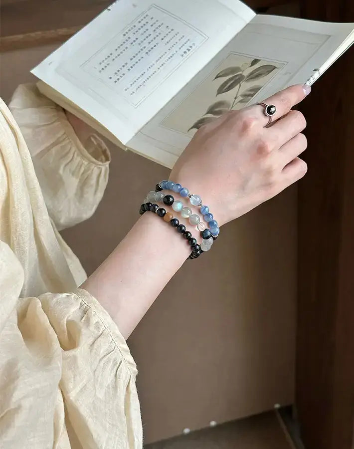 Shadow Stillness Bracelet