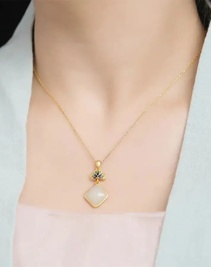 Verdant Grace Necklace