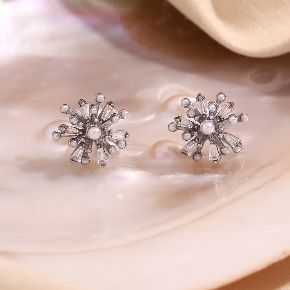 Starburst Pearl Earrings
