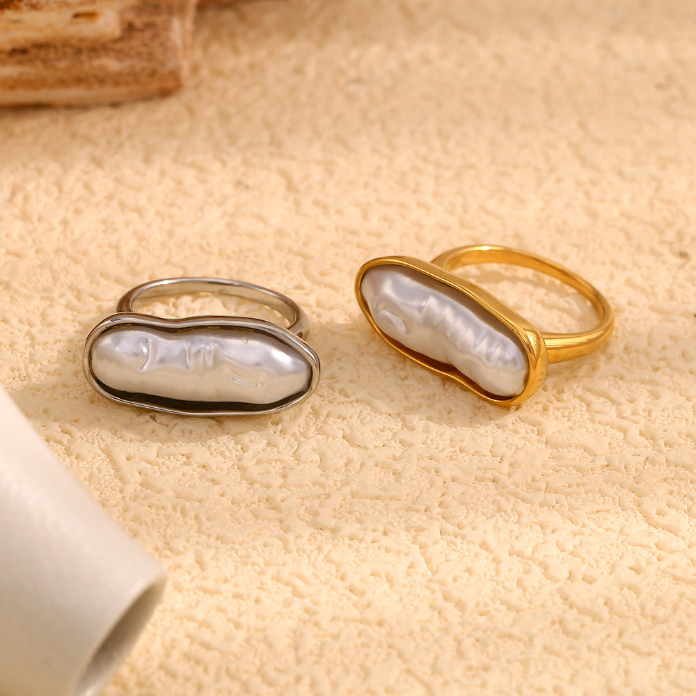 Organic Pearl Bar Ring