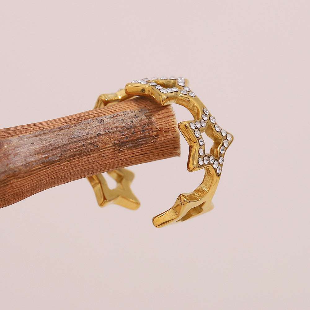 Star Cluster Ring