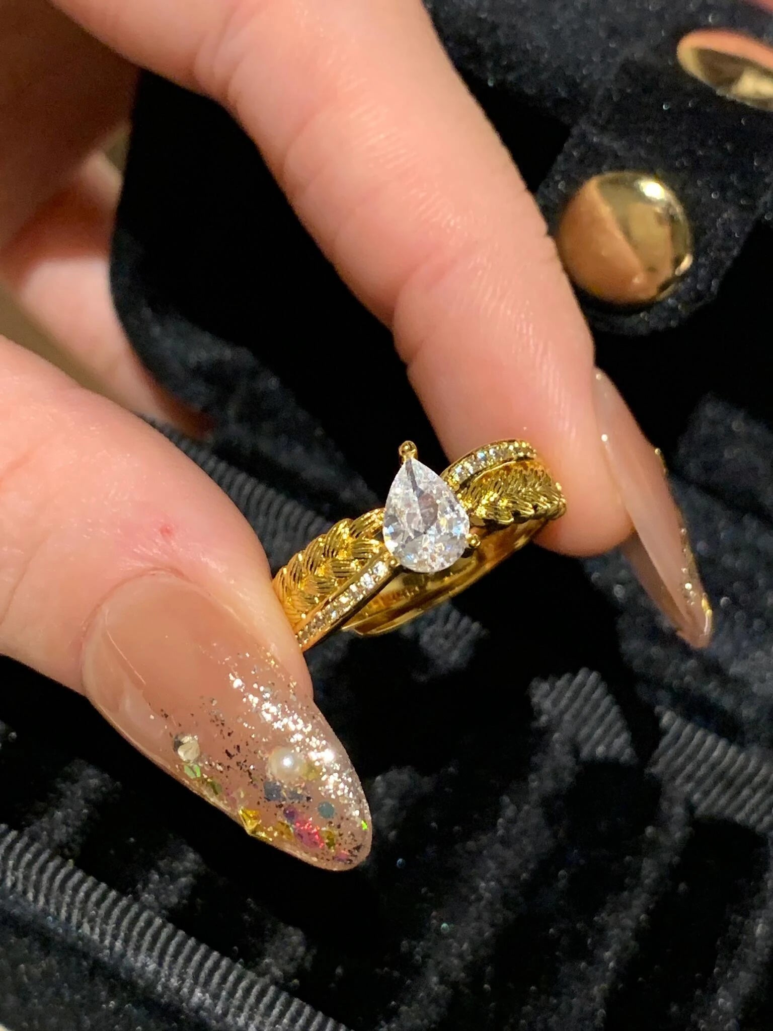 Wheat Ear Teardrop Ring