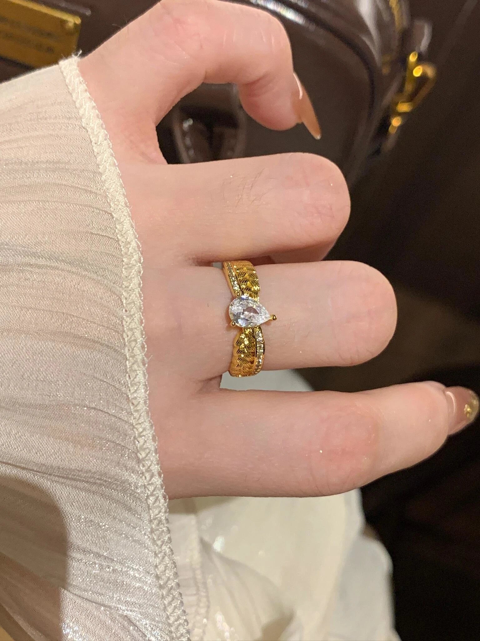 Wheat Ear Teardrop Ring