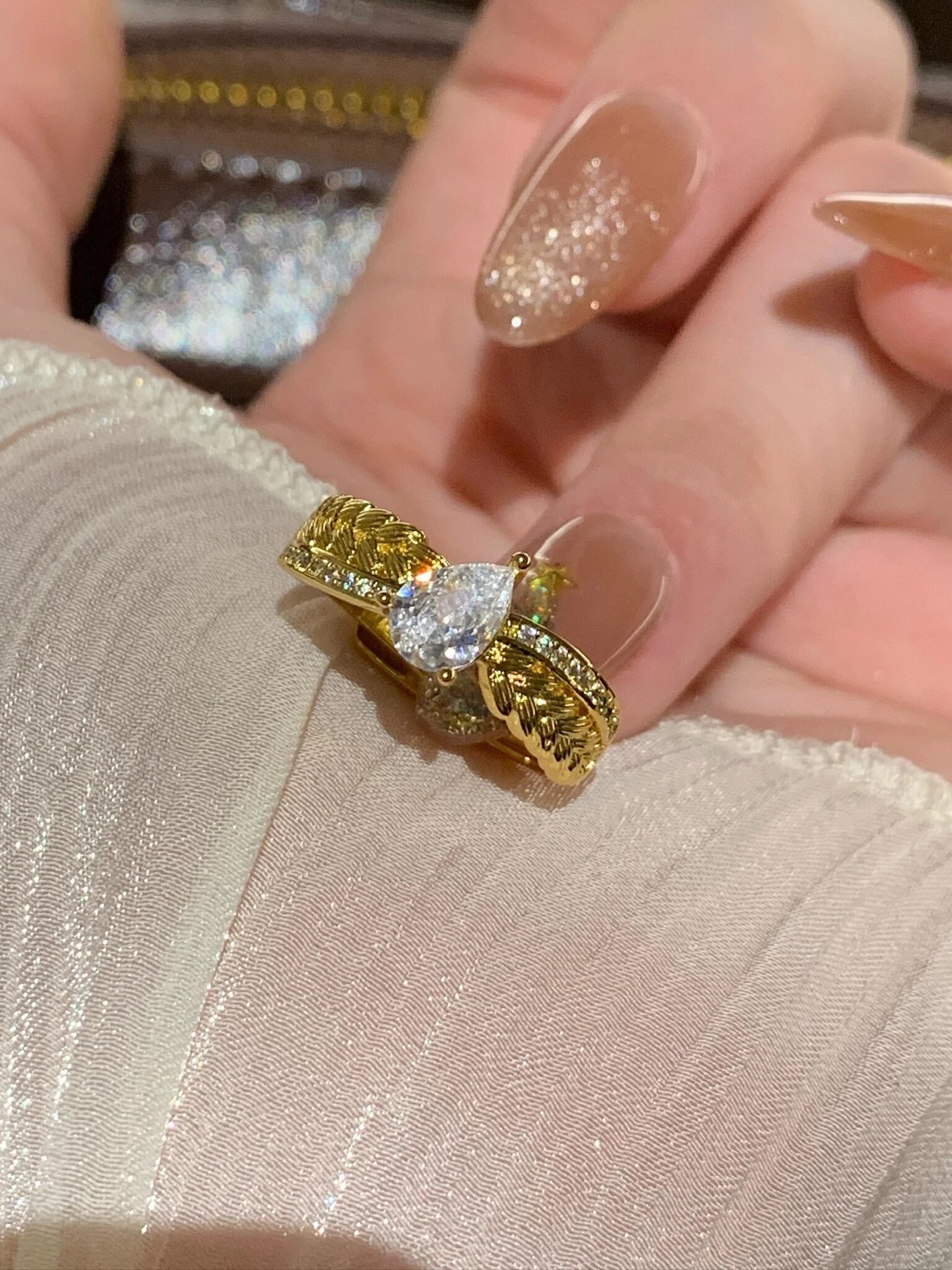 Wheat Ear Teardrop Ring