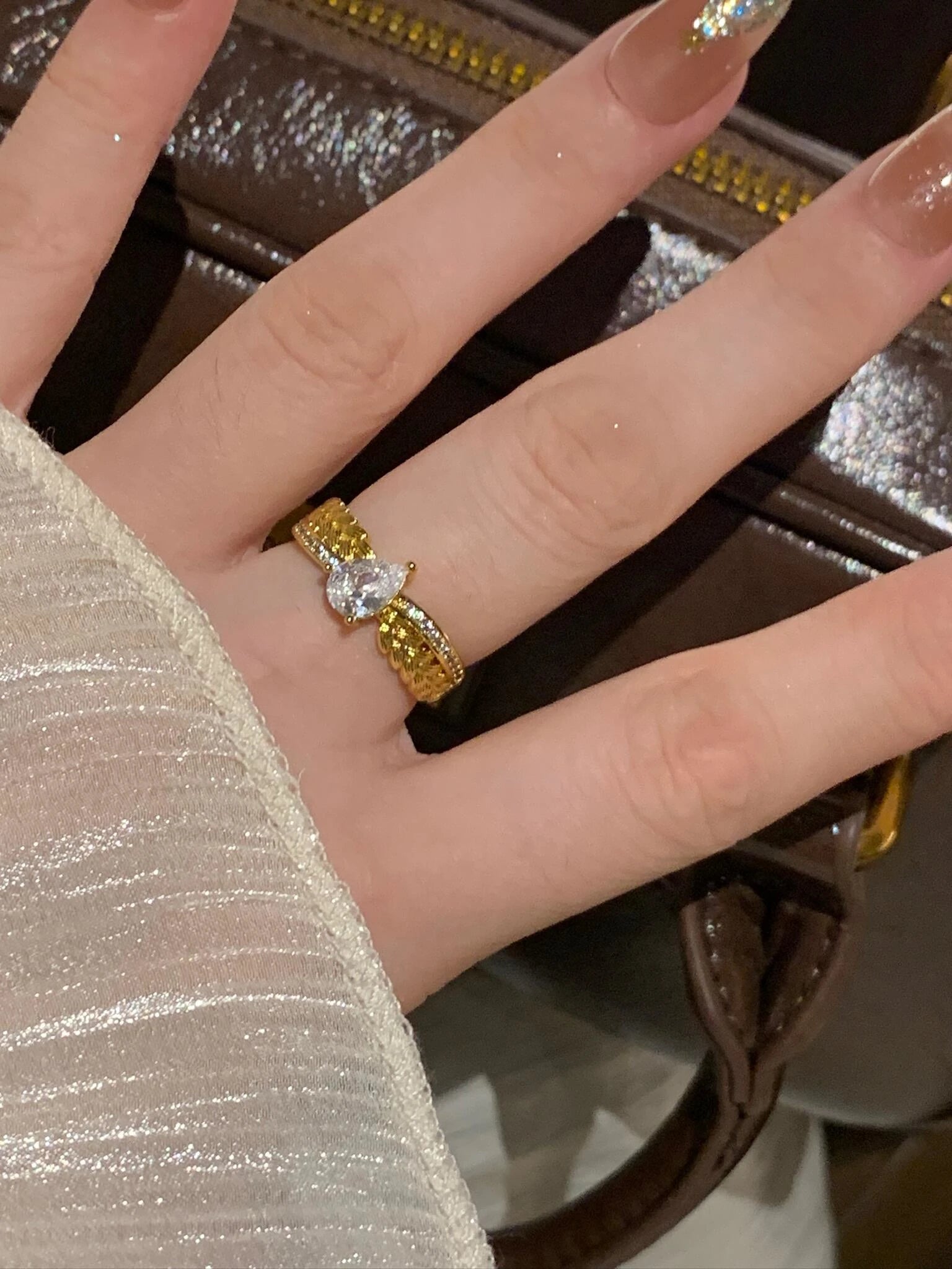 Wheat Ear Teardrop Ring