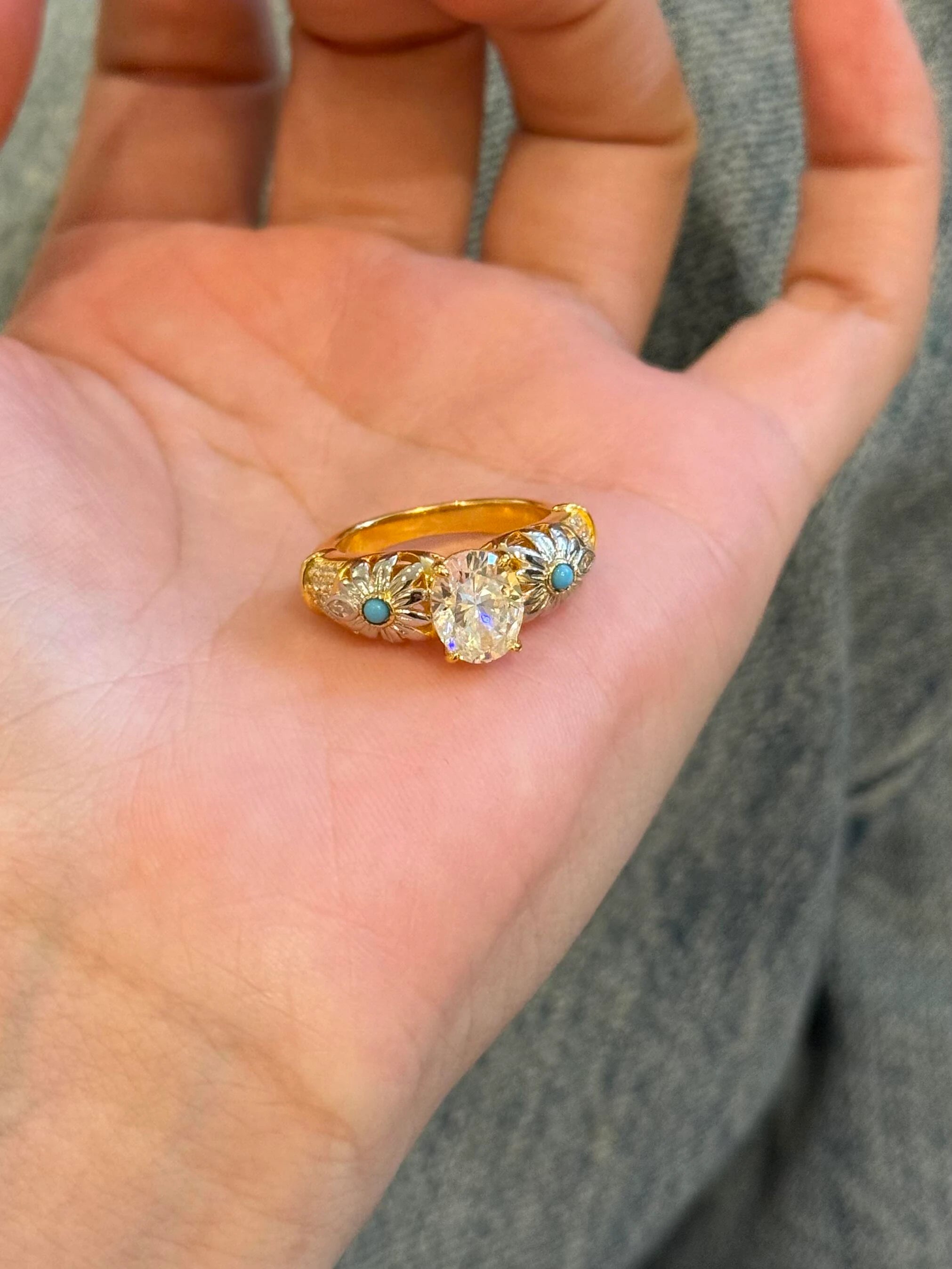 Daisy Pigeon Egg Ring