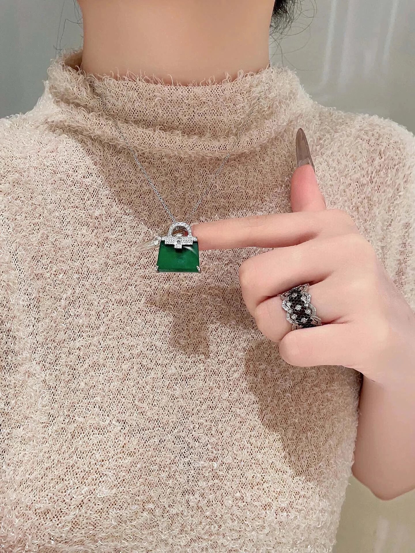 Green Chalcedony Bag Pendant Necklace